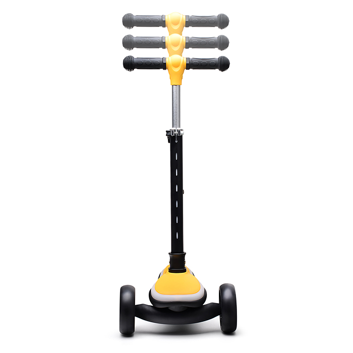 Фото к товару Самокат трёхколёсный R0200 ROCKET светящиеся колеса PU, дека, рулевая стойка, цвет жёлто-чёрный Самокат трёхколёсный R0200 ROCKET светящиеся колеса PU, дека, рулевая стойка, цвет жёлто-чёрный