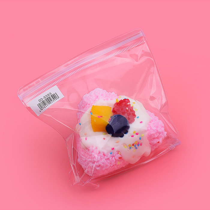 Фото к товару Игрушка - антистресс 00-5593 "Тортик с фруктами" Игрушка - антистресс 00-5593 "Тортик с фруктами"