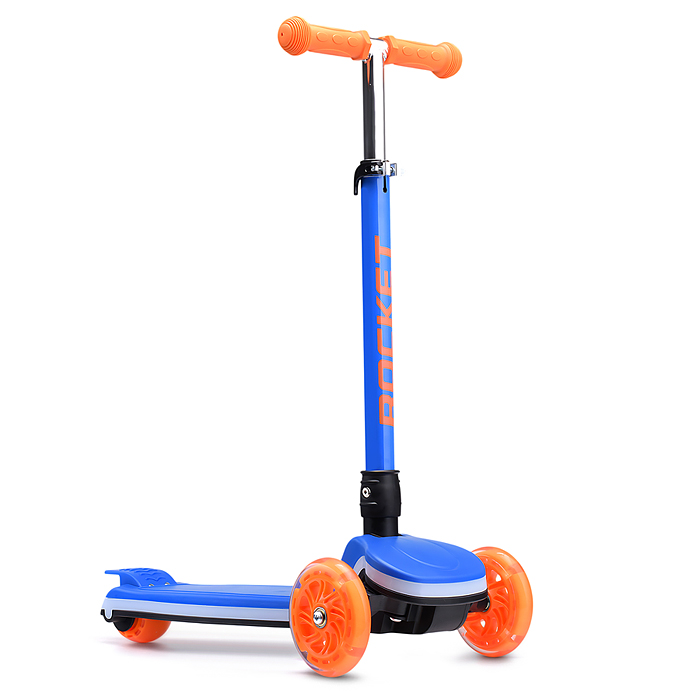 Фото к товару Самокат трёхколёсный R0198 ROCKET колёса световые PU, цвет синий Самокат трёхколёсный R0198 ROCKET колёса световые PU, цвет синий