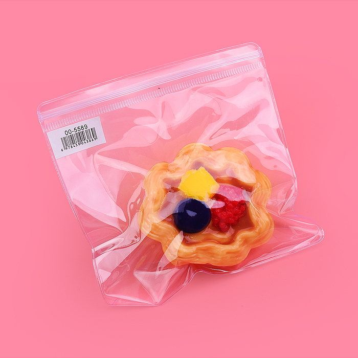 Фото к товару Игрушка - антистресс 00-5589 "Пироженое с ягодами" Игрушка - антистресс 00-5589 "Пироженое с ягодами"