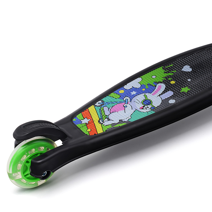 Фото к товару Самокат трёхколёсный ROCKET колёса PU, цвет чёрный Самокат трёхколёсный ROCKET колёса PU, цвет чёрный