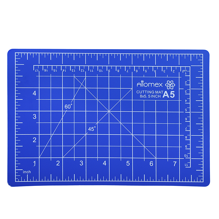 Фото к товару Коврик для резки A5 (22x15 см) "Attomex" непрорезаемый, толщина 2 мм, двухсторонний, трехслойный, си Коврик для резки A5 (22x15 см) "Attomex" непрорезаемый, толщина 2 мм, двухсторонний, трехслойный, си