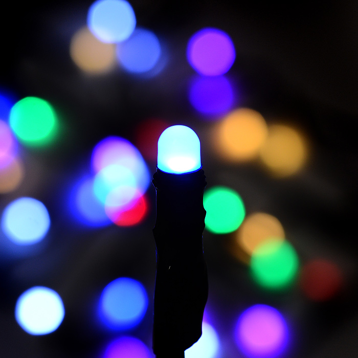 Фото к товару Электрогирлянда светодиодная 5м., 50 ламп, цвет: цветной Электрогирлянда светодиодная 5м., 50 ламп, цвет: цветной