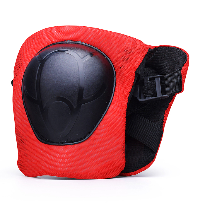 Фото к товару Ролики детские, размер M, красные (со шлемом и защитным снаряжением) Ролики детские, размер M, красные (со шлемом и защитным снаряжением)