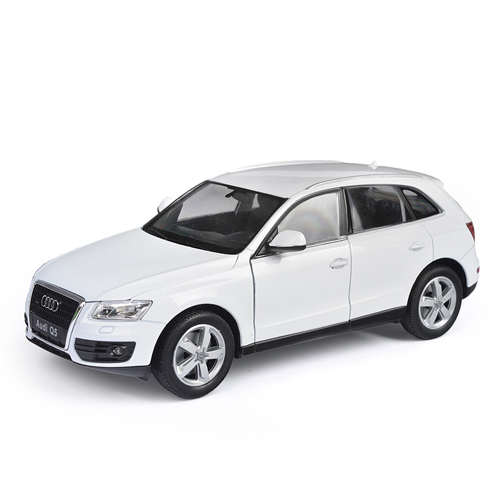 Фото к товару Машинка 1:24 Audi Q5, белый Машинка 1:24 Audi Q5, белый