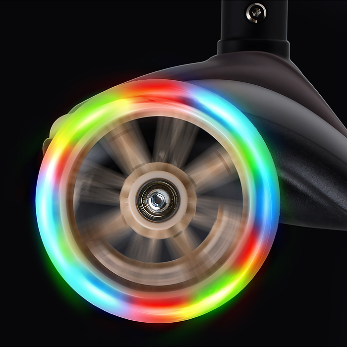 Фото к товару Самокат трёхколёсный R0200 ROCKET светящиеся колеса PU, дека, рулевая стойка, цвет серый Самокат трёхколёсный R0200 ROCKET светящиеся колеса PU, дека, рулевая стойка, цвет серый