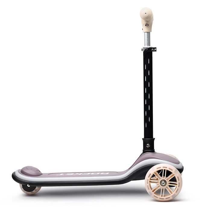 Фото к товару Самокат трёхколёсный R0200 ROCKET светящиеся колеса PU, дека, рулевая стойка, цвет серый Самокат трёхколёсный R0200 ROCKET светящиеся колеса PU, дека, рулевая стойка, цвет серый