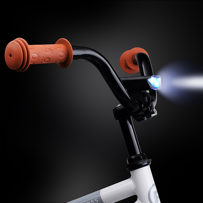 Фото к товару Набор фонарей 00-6092 аккумуляторных, велосипедных Набор фонарей 00-6092 аккумуляторных, велосипедных