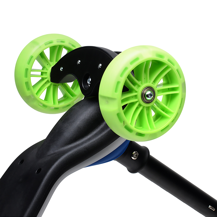 Фото к товару Самокат трёхколёсный R0200 ROCKET светящиеся колеса PU, дека, рулевая стойка, цвет зелено-синий Самокат трёхколёсный R0200 ROCKET светящиеся колеса PU, дека, рулевая стойка, цвет зелено-синий