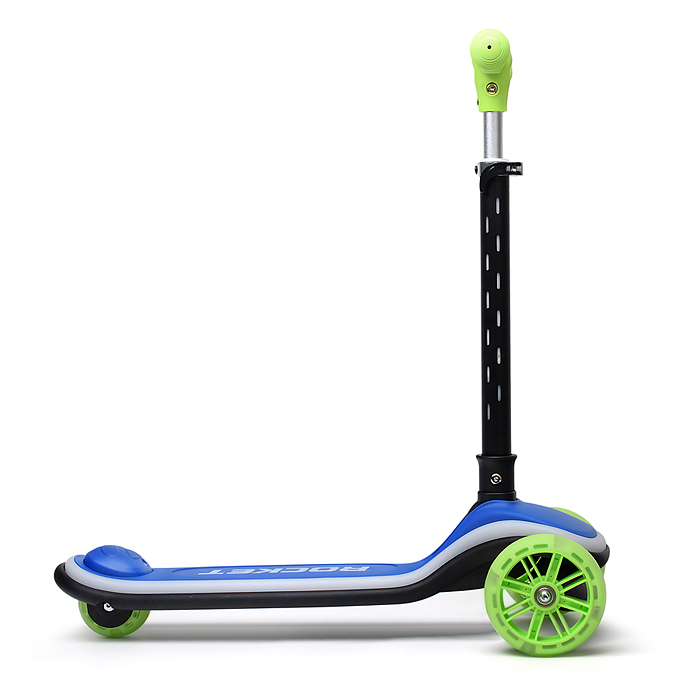 Фото к товару Самокат трёхколёсный R0200 ROCKET светящиеся колеса PU, дека, рулевая стойка, цвет зелено-синий Самокат трёхколёсный R0200 ROCKET светящиеся колеса PU, дека, рулевая стойка, цвет зелено-синий