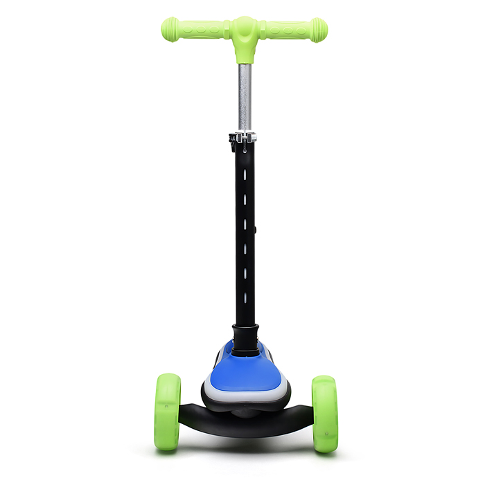 Фото к товару Самокат трёхколёсный R0200 ROCKET светящиеся колеса PU, дека, рулевая стойка, цвет зелено-синий Самокат трёхколёсный R0200 ROCKET светящиеся колеса PU, дека, рулевая стойка, цвет зелено-синий