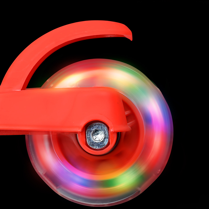 Фото к товару Самокат трёхколёсный ROCKET колёса PU, цвет красный Самокат трёхколёсный ROCKET колёса PU, цвет красный