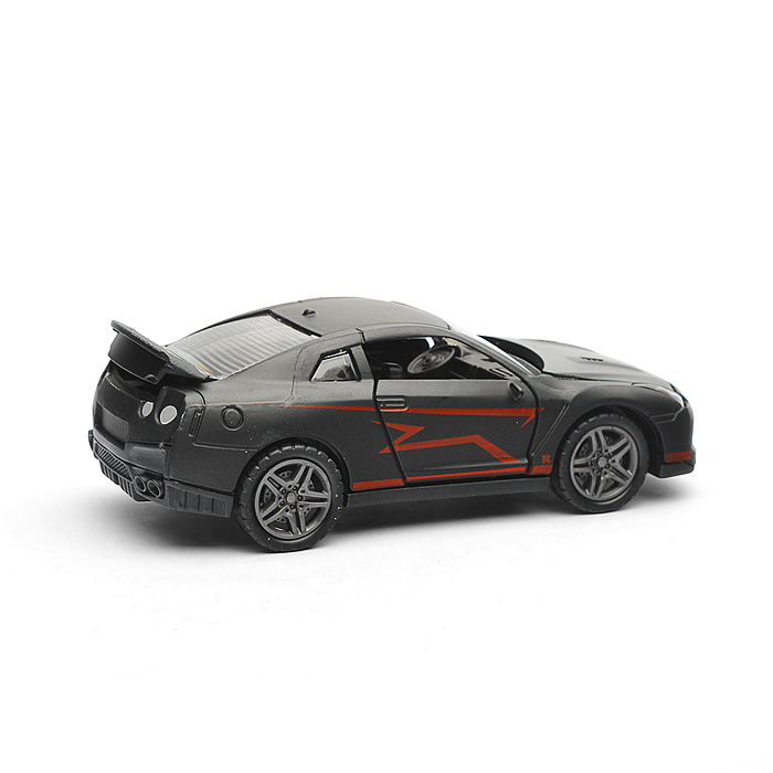 Фото к товару Чёрная инерционная машинка Спорткар со спойлером die-cast,1:32, открывающиеся двери Чёрная инерционная машинка Спорткар со спойлером die-cast,1:32, открывающиеся двери
