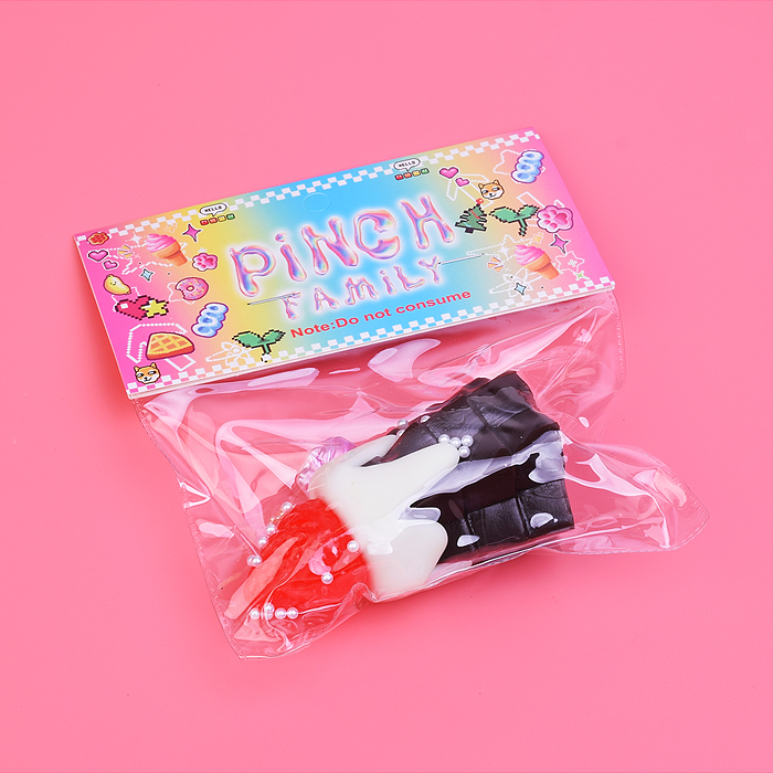 Фото к товару Игрушка-антистресс 00-6548 "Клубничное пирожное" Игрушка-антистресс 00-6548 "Клубничное пирожное"