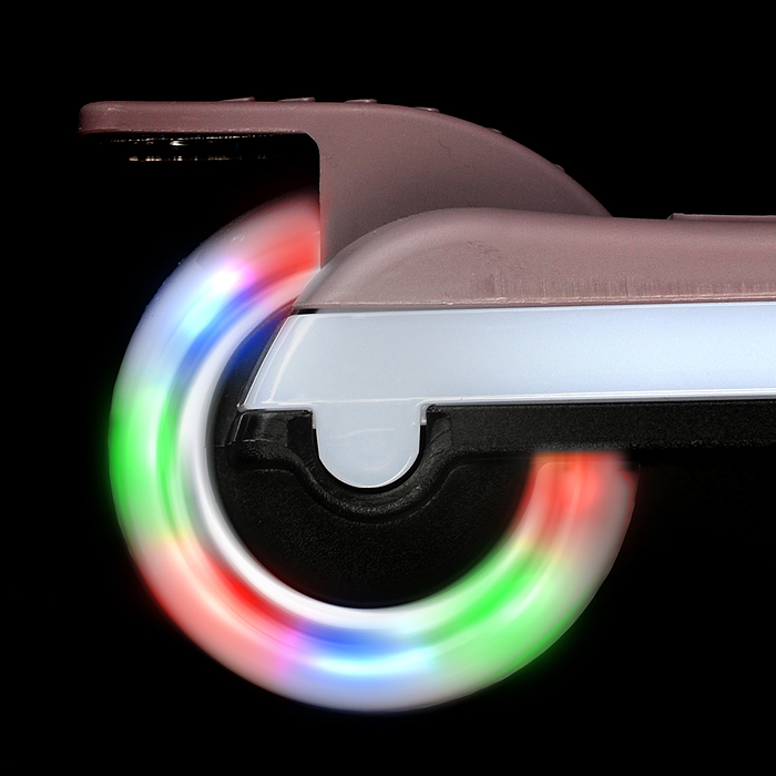 Фото к товару Самокат трёхколёсный R0198 ROCKET колёса световые PU, цвет мокко Самокат трёхколёсный R0198 ROCKET колёса световые PU, цвет мокко