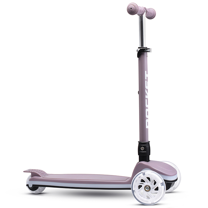 Фото к товару Самокат трёхколёсный R0198 ROCKET колёса световые PU, цвет мокко Самокат трёхколёсный R0198 ROCKET колёса световые PU, цвет мокко