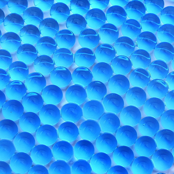 Фото к товару Пули водные 7-2 (гидрогель), цвет синий, 7-8 мм, в бутылке Пули водные 7-2 (гидрогель), цвет синий, 7-8 мм, в бутылке