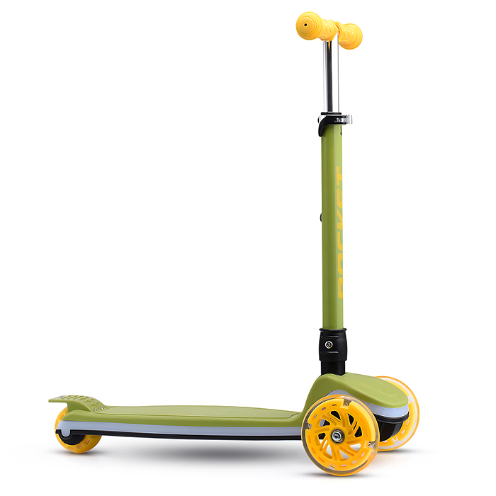 Фото к товару Самокат трёхколёсный R0198 ROCKET колёса световые PU, цвет зелёный Самокат трёхколёсный R0198 ROCKET колёса световые PU, цвет зелёный