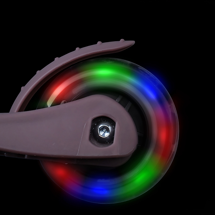 Фото к товару Самокат трёхколёсный R0203 ROCKET колёса световые PU, цвет коричневый Самокат трёхколёсный R0203 ROCKET колёса световые PU, цвет коричневый