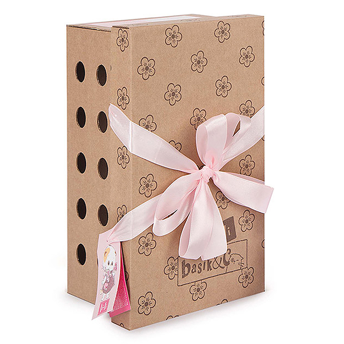 Кошка Ли-Ли в сарафане с цветами