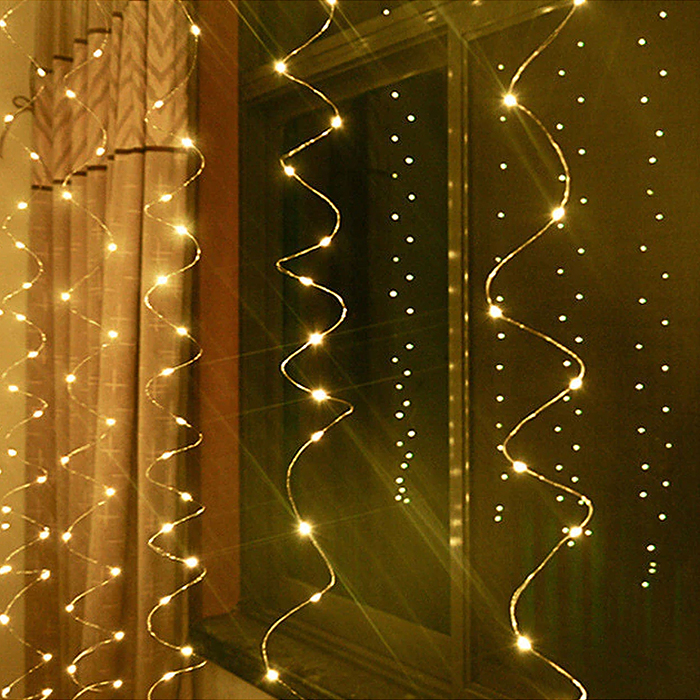 Фото к товару Электрогирлянда-занавес Роса, 3*3м, 300 ламп, USB, пульт, теплый Электрогирлянда-занавес Роса, 3*3м, 300 ламп, USB, пульт, теплый