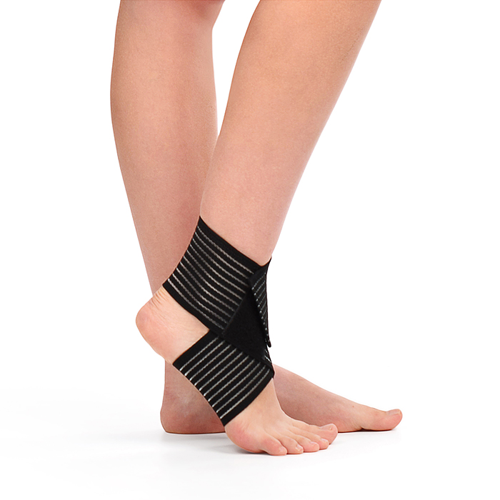 Фото к товару Бандаж-лента 33-0018 на голеностоп Бандаж-лента 33-0018 на голеностоп