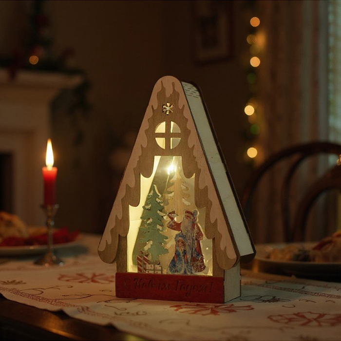 Фото к товару Новогоднее украшение S2399 "Домик со светом. С Новым годом!" в пакете Новогоднее украшение S2399 "Домик со светом. С Новым годом!" в пакете