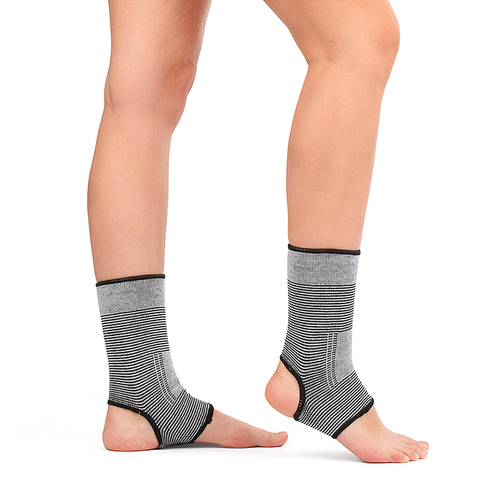 Бандаж 33-0007 спортивный на голеностоп - 2 шт