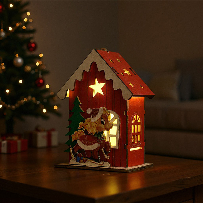 Новогоднее украшение S2392 "Домик со светом. Лошадка" в пакете