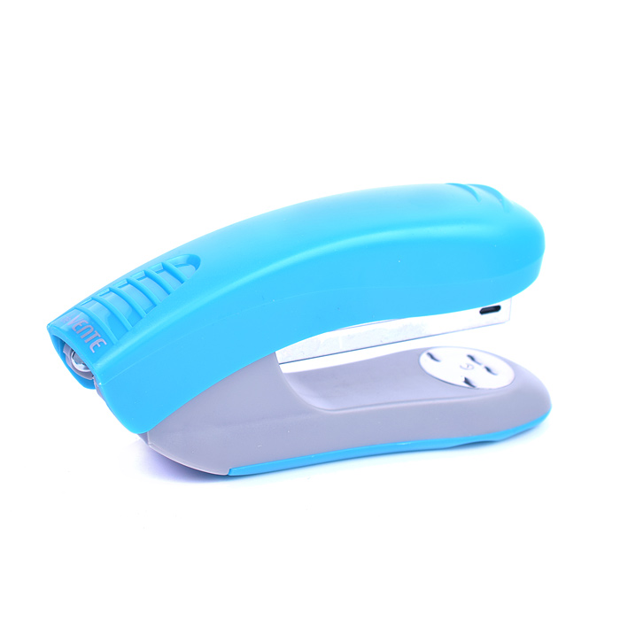 Фото к товару Степлер "Neon" 24/6&26/6 (мощность 20 листов, глубина скрепления 59 мм) пластиковый, в карт Степлер "Neon" 24/6&26/6 (мощность 20 листов, глубина скрепления 59 мм) пластиковый, в карт