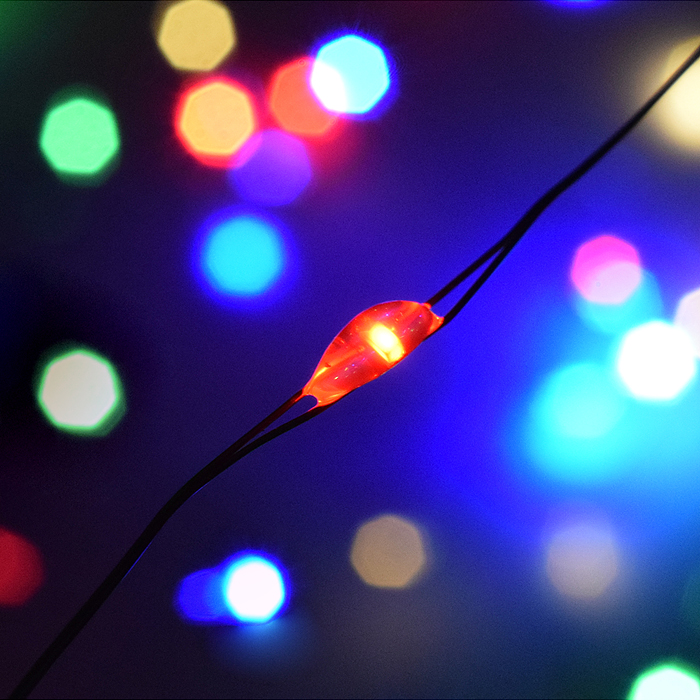 Фото к товару Электрогирлянда 10м, 100 ламп, цветная Электрогирлянда 10м, 100 ламп, цветная