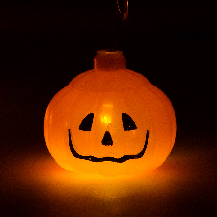 Фото к товару Электрогирлянда Тыквочки, 2м, 10 ламп Электрогирлянда Тыквочки, 2м, 10 ламп