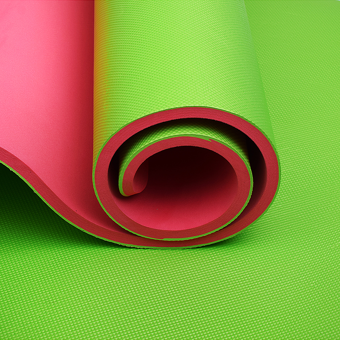 Фото к товару Коврик гимнастический EVA 00-6976 (61*173*10мм 700г) Коврик гимнастический EVA 00-6976 (61*173*10мм 700г)