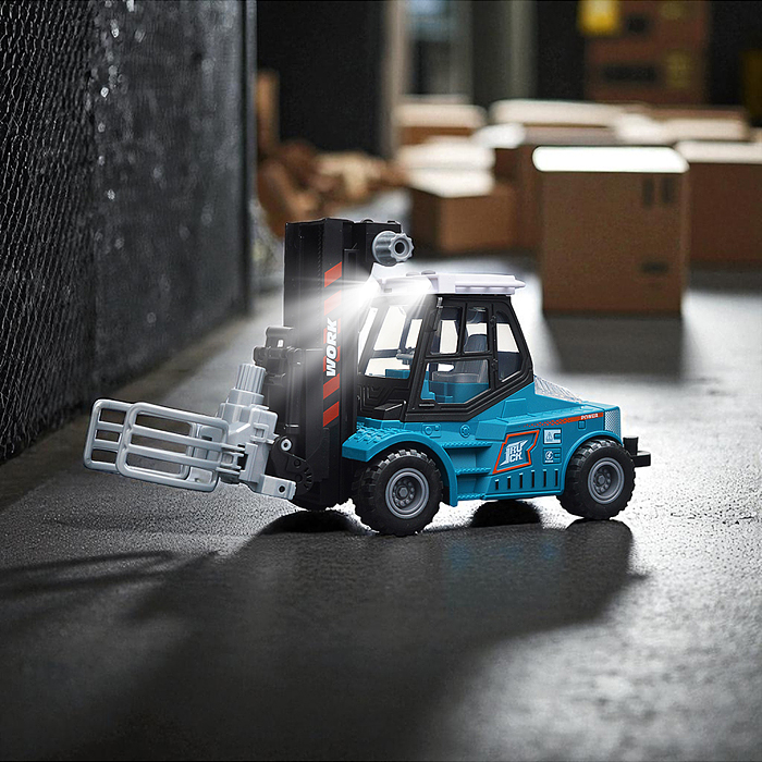 Машина KLX900-59 "Погрузчик" с краном (свет, звук) в коробке