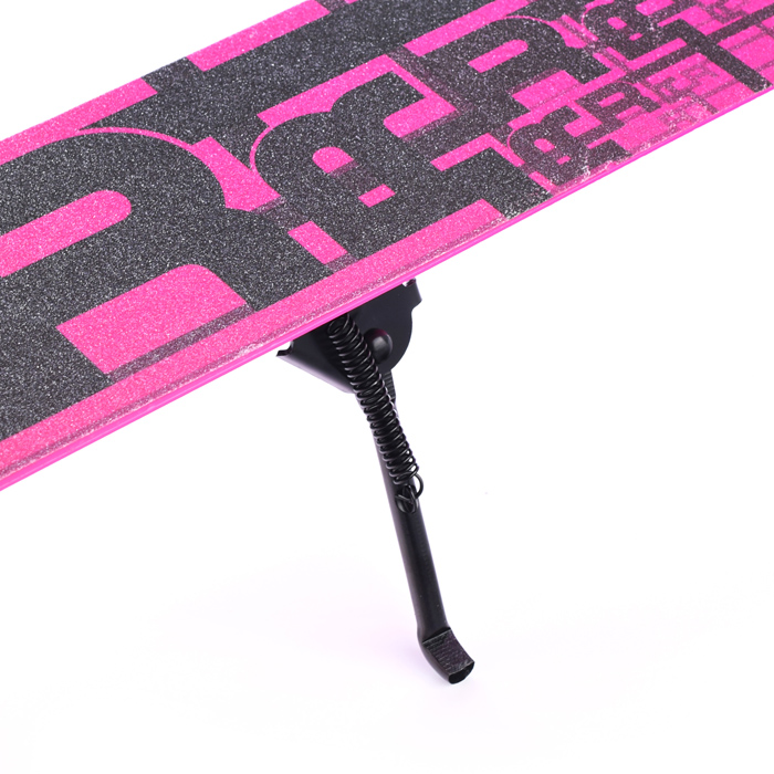 Фото к товару Самокат 2-х колесный ROCKET,колеса PU/ 200 мм,ABEC 7, розовый Самокат 2-х колесный ROCKET,колеса PU/ 200 мм,ABEC 7, розовый