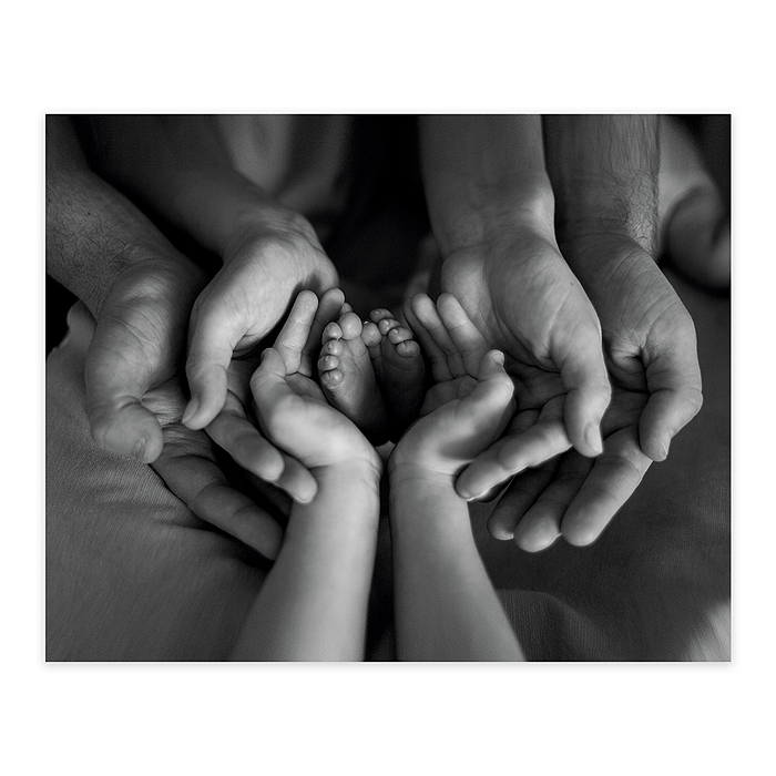 Фото к товару Картина на холсте с подрамником 50х40 "Моя крепкая семья" Картина на холсте с подрамником 50х40 "Моя крепкая семья"