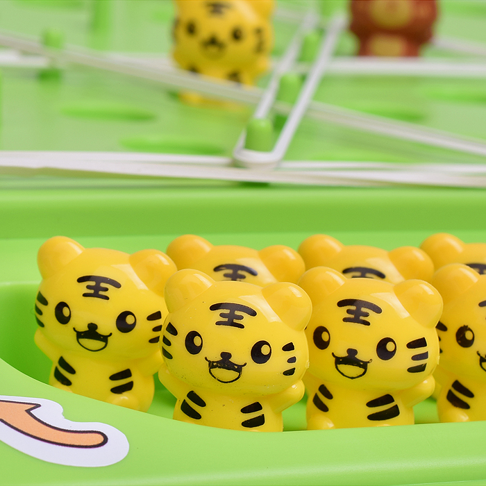 Игра настольная 101B "Веселые животные" в коробке