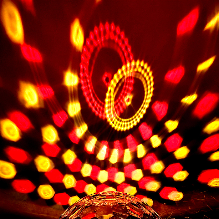 Фото к товару Проектор светодиодный 00-6937 "Полусфера"в пакете Проектор светодиодный 00-6937 "Полусфера"в пакете