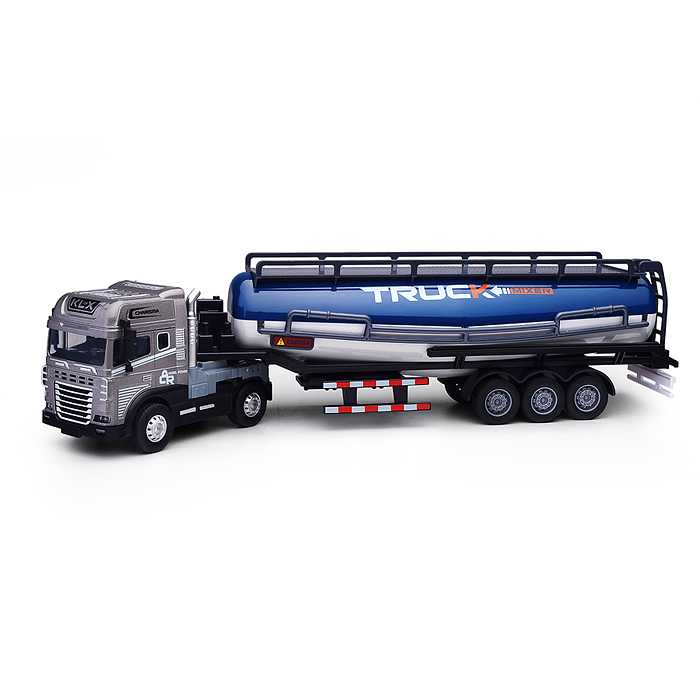 Машина 413102 "Автоцистерна Титан" 1:24, металл., в коробке