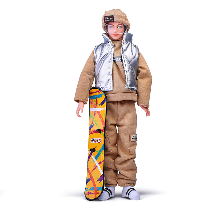 Кукла A806B "Зимнии каникулы" с аксессуарами, в коробке