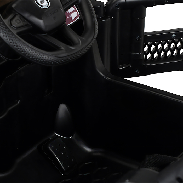 Электромобиль U023392Y "Крутой водитель" на аккумуляторе, с р/у управлением, в коробке