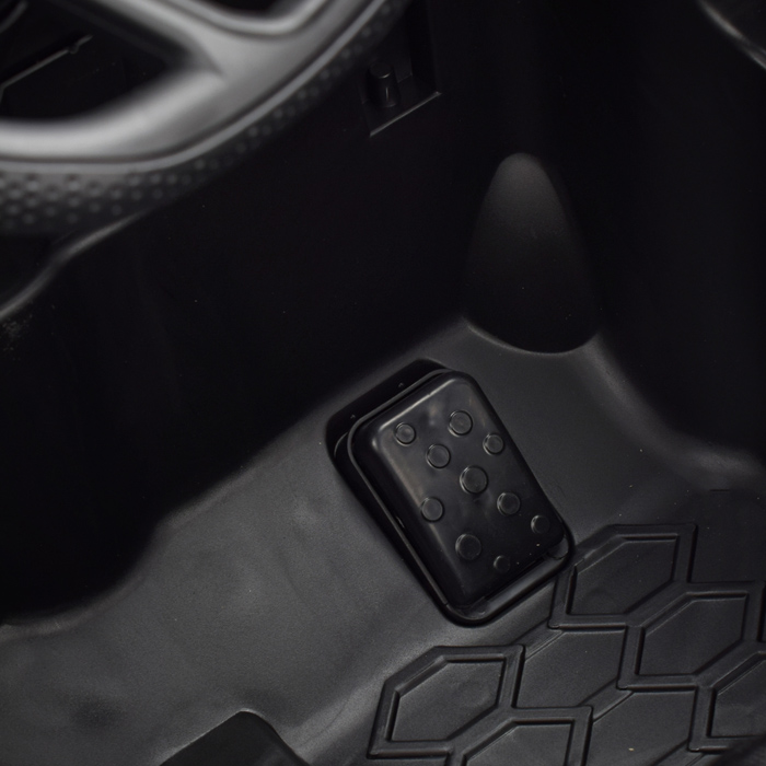 Электромобиль U023392Y "Крутой водитель" на аккумуляторе, с р/у управлением, в коробке (красный)