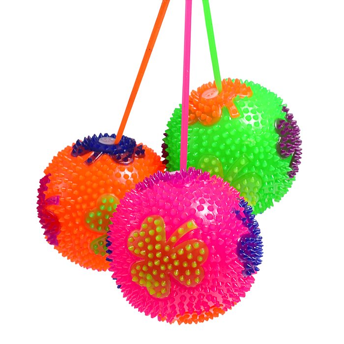 Игрушка-пищалка 00-8175 "Колючий клеверок" (7,5 см)  в коробке