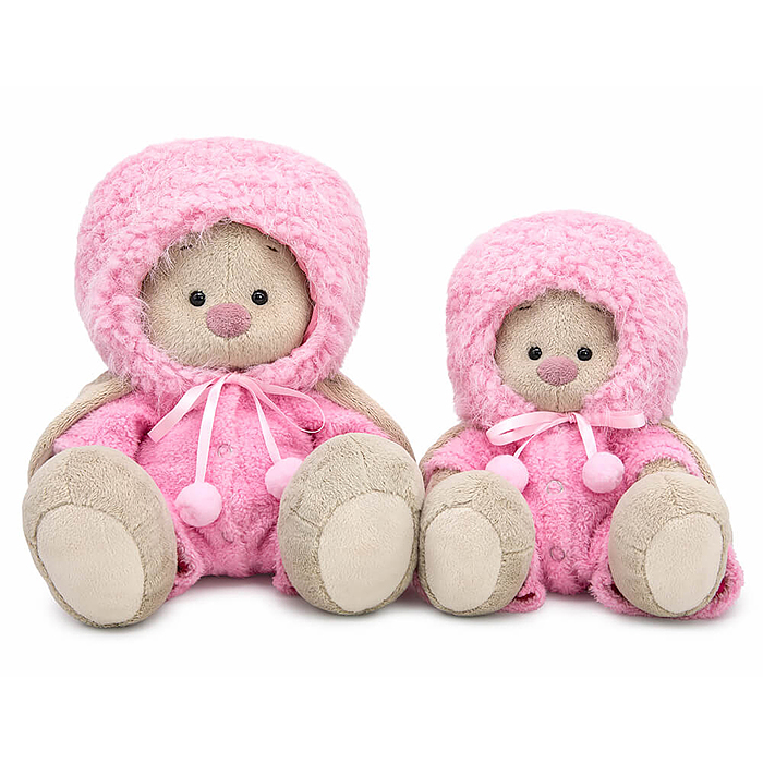 Зайка Ми в меховой шапке и комбинезоне (большой)