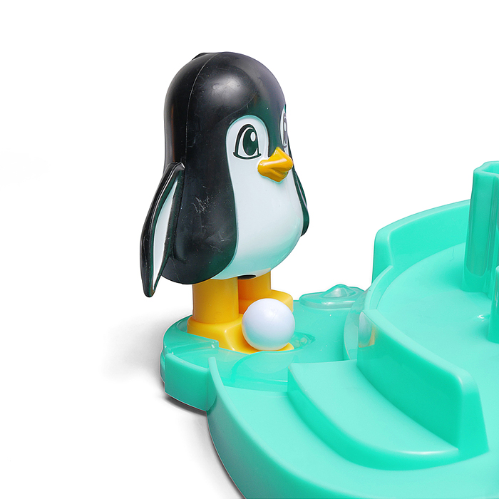 Фото к товару Игра настольная "Пуляй снежки" серия Baby Toys Games Игра настольная "Пуляй снежки" серия Baby Toys Games