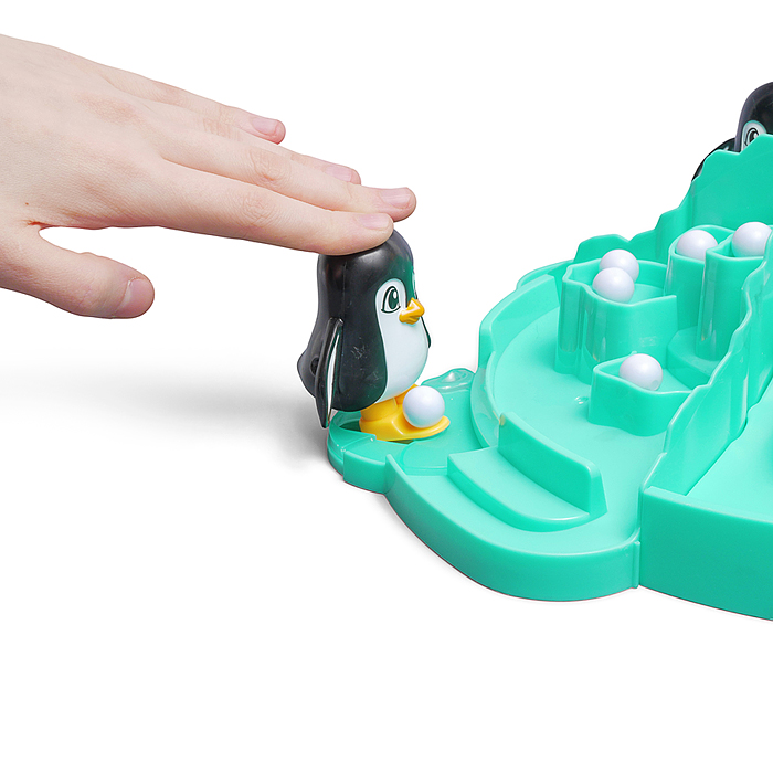 Фото к товару Игра настольная "Пуляй снежки" серия Baby Toys Games Игра настольная "Пуляй снежки" серия Baby Toys Games