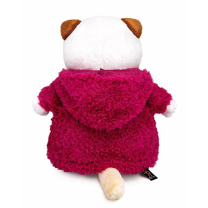 Кошечка Ли-Ли в анораке