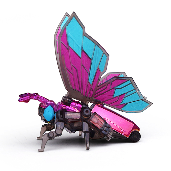 Робот A778-21 трансформирующийся в фантастических насекомых, в коробке